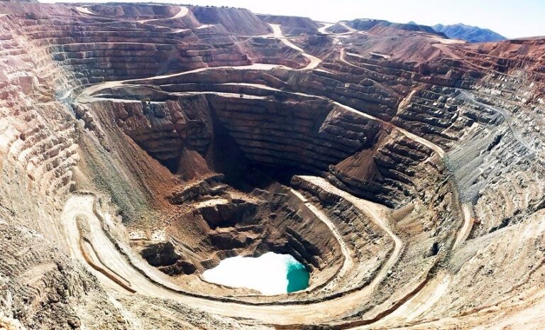 Codelco despide a 800 trabajadores y Sindicato de CBM denuncia irregularidades