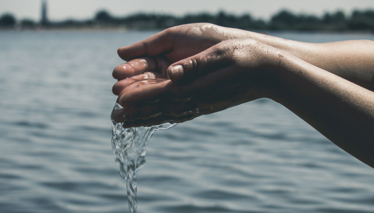 Expertos abordan nuevos modelos de gestión del agua frente al cambio climático en Chile