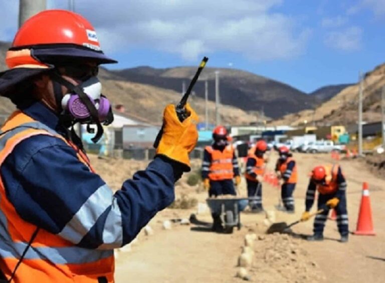 Debate en el Congreso: Buscan que la evaluación de desempeño sea causal de despido